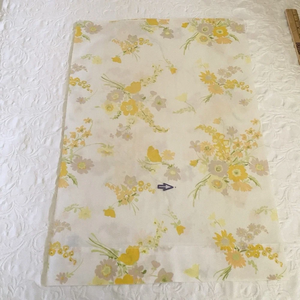 Vintage 60's 70's MCM‎ 1 Pillowcase Floral Muslin Standard Yellow Flowers Boho